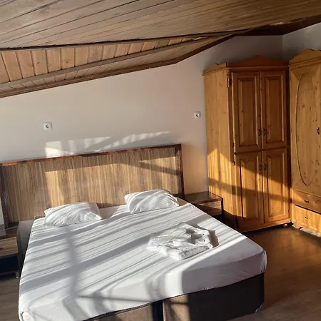 Odrys & Hotel 3*